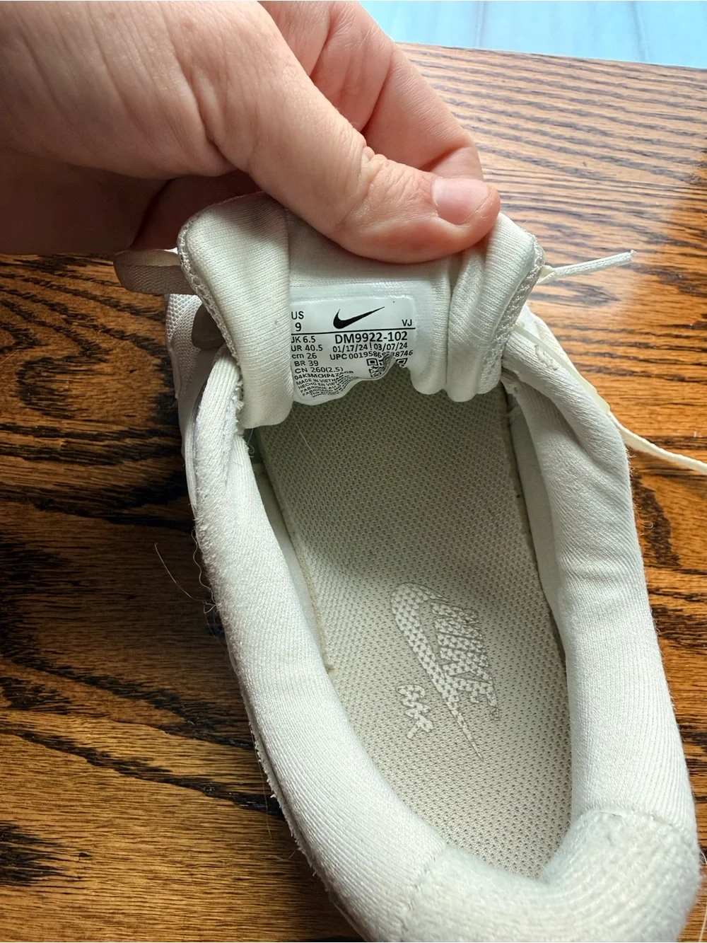 Nike Women’s Air Max Sneakers Size 9